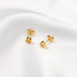 Pendientes de Acero de Titanio Color Oro Rosa con Pequeños Granos Dorados Estilo Coreano, Pendientes Redondos Esmerilados de Moda - Product Image 3