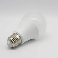 Bon prix ampoule LED lampe 3w 5w 7w 9w 12w blanc chaud lumière du jour ampoule LED lumières
