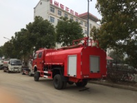 Camion-citerne à eau Dongfeng Tianjin à double cabine de 8000 litres pour la lutte contre les incendies