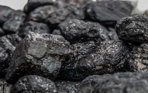 Precio competitivo Extracto de <span class=keywords><strong>Shilajit</strong></span> natural Salud <span class=keywords><strong>Shilajit</strong></span> Polvo puro Extracto de <span class=keywords><strong>Shilajit</strong></span> en China - Product Image 3