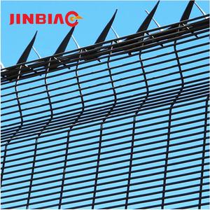 Cadre en acier inoxydable de clôture de prison d'aéroport anti-escalade galvanisé de haute qualité de la Chine 358 pour la vente disponible de clôtures de ferme de sécurité - Product Image 3