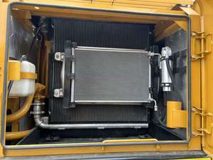 Excavatrice SANY 215 avec moteur Isuzu, poids opérationnel de 21,5 tonnes, capacité de la benne de 1,1 m³ - Product Image 4