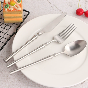 Nhà Máy Bán Hàng Trực Tiếp 304 Thép Không Gỉ Matte Nhỏ Eo Dao Và Dforks, Phương Tây Bộ Đồ Ăn Dao, Dforks Và Thìa - Product Image 3