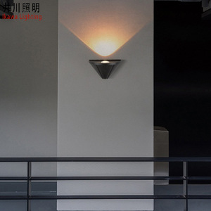 Lampe murale extérieure étanche Ikawa Lighting GP-B103, éclairage haut et bas, projecteur pour villa et terrasse - Product Image 1