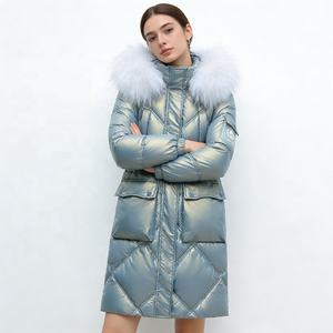 معطف شتوي طويل للنساء من بويينغ، معطف دافئ مبطن بياقة فرو صناعي لامعة، معطف نسائي على الطراز الكوري ODM - Product Image 2