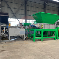Déchiqueteuse à double arbre en plastique durable, machine de déchiquetage robuste pour le recyclage des déchets plastiques