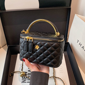 Borsa a tracolla tote da donna 2026, nuovo stile, ispirata a griglia di diamanti, con catena, dal tocco <span class=keywords><strong>e</strong></span> dal design di alta gamma - Product Image 6