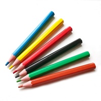 Stock disponible, plusieurs paquets envoyés aléatoirement, crayons de couleur en plastique EN71 de 3,5 pouces, 6 couleurs, non toxiques, crayons à dessin pour enfants, école