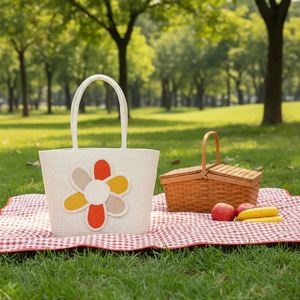 Sac de plage en paille grande capacité pour femme, idéal pour les voyages et le shopping en extérieur - Product Image 2