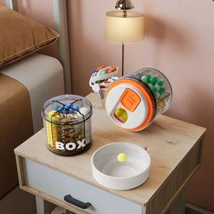 Boîte de rangement portable à 4 compartiments en PP, idéale pour les voyages, pour une gestion efficace des pilules dans les armoires - Product Image 1