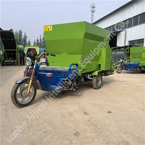 Máy trộn thức ăn gia súc nông nghiệp Wagon Máy rải thức ăn gia súc - Product Image 4