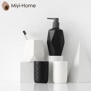 2020 new design elegant modern style Ceramic/Porcelain/China bathroom accessories set