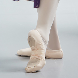 Chaussons de ballet roses en toile souples et extensibles à talon plat à lacets pour filles – Idéaux pour la pratique du ballet (vente en gros) - Product Image 6