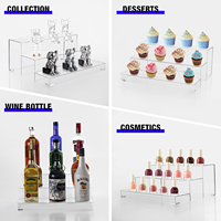 Support d'affichage en acrylique moderne et écologique à 3 niveaux personnalisé avec rehausseur transparent pour bouteilles de bar