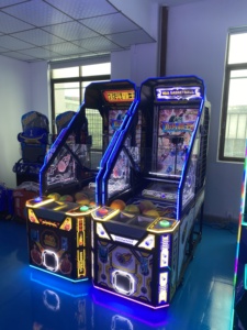Meistverkaufter Luxus-Basketball-Automat für Erwachsene mit Münzeinwurf und Geldscheinprüfer, Englischer Metallrahmen, Doppelspielermodus, Indoor-Spiel - Product Image 5