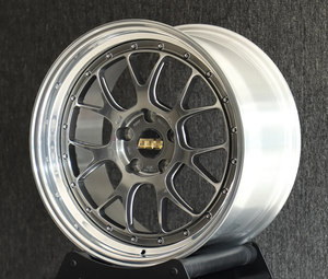 Jantes de voiture forgées personnalisées pour <span class=keywords><strong>LM</strong></span> <span class=keywords><strong>R</strong></span> <span class=keywords><strong>BBS</strong></span> 5x112/5x114.3/5x120/5x130/5x108 pour BMW Porsche Audi Mercedes Tesla Mustang Nissan Lexus - Product Image 1