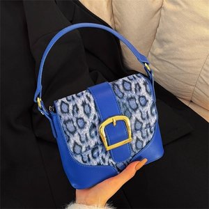 กระเป๋าพาดลำตัวสะพายไหล่สายเดียวแนวย้อนยุคกระเป๋าถือลายเสือดาวสุดหรูดีไซน์เฉพาะกลุ่ม - Product Image 4