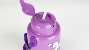 Agua de plástico con pajita y cuerda <span class=keywords><strong>2023</strong></span> nuevo producto 1000ml niños lindas botellas de agua OPP Camp regalos listos sostenibles - Product Image 6