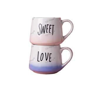 Taza brillante de porcelana de cerámica Retro personalizada taza de pareja con logotipo personalizado con diseño de <span class=keywords><strong>amor</strong></span> <span class=keywords><strong>para</strong></span> regalos de Festival - Product Image 1