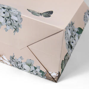 Conception gratuite Logo personnalisé papier mat vêtements chaussure emballage cadeau sac <span class=keywords><strong>en</strong></span> papier impression recycler cadeau sac à provisions <span class=keywords><strong>en</strong></span> papier - Product Image 4