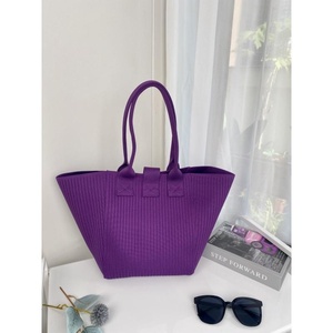 Sac fourre-tout de grande capacité pour femmes Fashion <span class=keywords><strong>Flyknit</strong></span>, design de niche, sac à bandoulière léger, couleur unie, passe au lave-linge - Product Image 4