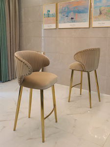 Taburete de <span class=keywords><strong>Bar</strong></span> Tapizado en Terciopelo con Patas de Metal Dorado, Respaldo Curvo para Muebles de Hotel, <span class=keywords><strong>Bar</strong></span> y Restaurante - Product Image 5