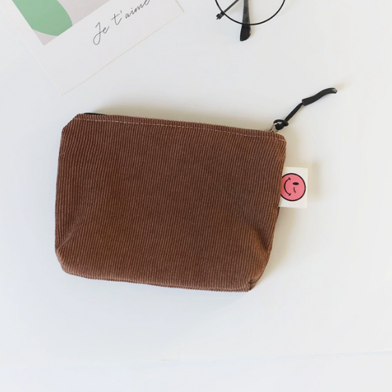 สีน้ำตาล