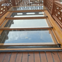 Panneaux de toit ouvrant électriques télescopiques intelligents et modernes en aluminium pour la rénovation de terrasses de villas et d'escaliers