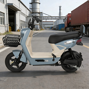 & Scooter |   Batería Extraíble de Alto Rendimiento de 48v con Alcance de 50km - Product Image 4