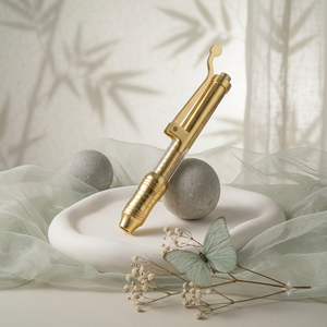 Stylo à Hyaluronique 24K Or 0,3 ml, tellement beau - Product Image 3