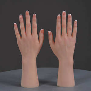 Main de Pratique en Silicone Artificielle Très Réaliste, Mannequin d'Affichage de Bijoux pour Manucures et Prothésistes Ongulaires - Product Image 3
