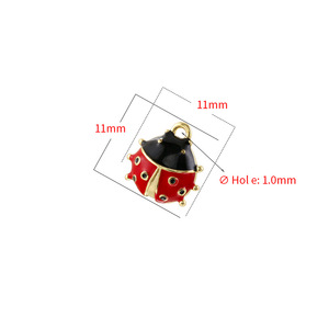 HD0098 carino <span class=keywords><strong>ciondolo</strong></span> a <span class=keywords><strong>coccinella</strong></span> a sette macchie di smalto colorato, <span class=keywords><strong>ciondolo</strong></span> personalizzato in scarabeo insetto, adatto ai bambini - Product Image 3