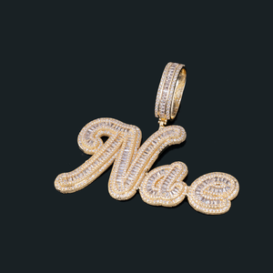 Collar NUOYA de Recién Lanzamiento con Nombre Personalizado-Dije con Letras Tipo Baguette Heladas y Piedra de Circonita Cúbica de Talle Cuadrado, Collar con Dije Fino - Product Image 4