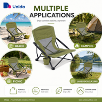 Chaise de plage portable avec accoudoirs, porte-gobelet et capacité de charge de 120 kg pour pique-nique, pêche, plage