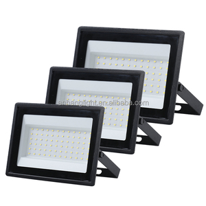 <span class=keywords><strong>Outdoor</strong></span> <span class=keywords><strong>Led</strong></span> FloodLight IP65/66/67 SMD/COB Chips Armazém/Estádio 50W/100W/200W/300W Poder Alumínio/PC 3000K Luz de Inundação Solar