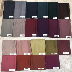 Articolo Popolare per il Commercio Estero: Foulard Malese in Rayon Tinta Unita, <span class=keywords><strong>Sciarpa</strong></span> Sottile Traspirante in Modal Monocolore - Product Image 4