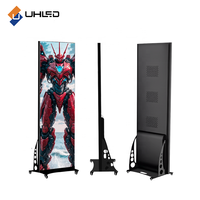 UHLED yüksek parlaklık Led lambalı Poster çerçeve dolap boyutu 640*1920mm otel reklam Led lambalı Poster ekran P1.839 dijital Led lambalı Poster