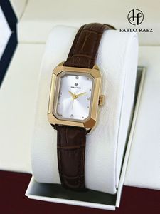 New stylish and compact quartz women's watch with rhinestone <b>square</b> strap and water-resistant feature for girls' wrists - Product Image 6