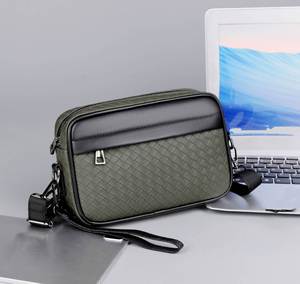 IStapromo Cadeaux - Sac Messager de Luxe Personnalisé pour Hommes, Sac à Bandoulière Unisexe en PU avec Rabat, Sac à Main - Product Image 6