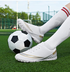 Venta al por mayor de alta calidad antideslizante niños escuela fútbol PVC zapatos transpirables niños y adultos entrenamiento deportivo <span class=keywords><strong>botas</strong></span> de fútbol - Product Image 3