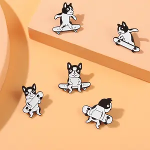 Özel sevimli hayvan karikatür imalatı ile kauçuk kelebek debriyaj geri Metal Pet kedi ve köpek mineli yaka rozeti