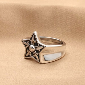 Anillo de pentagrama de acero inoxidable Retro de tendencia europea y americana para hombres y mujeres - Product Image 5