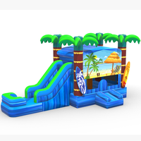 Structure gonflable combinée pour vacances à la plage, avec parcours de jeux gonflables, château gonflable, aire de jeux, aire d'attractions, pour événements promotionnels, fêtes et activités commerciales, incluant des éléments d'escalade