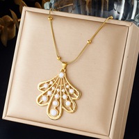 Collier pendentif plaqué or 18 carats, nouveau design, incrusté de perles, chaînes en acier inoxydable, collier à breloques pour femmes