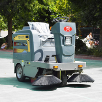Balayeuse industrielle autoportée 48V, 8000 m²/h, machine de nettoyage électrique pour routes et rues, bac à poussière 80L, brosse latérale 500mm