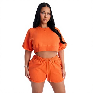 Vente Chaude Sweat-shirt à manches longues tricoté uni ample à col rond pour femme, style streetwear, coupe courte, vente en gros - Product Image 1