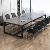Table de collaboration carrée haut de gamme avec boîtier de câblage dissimulé, connectivité AV, résistante à l'usure, pour centre d'innovation, fonctionnelle