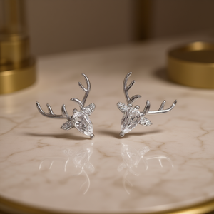 Orecchini a perno placcati oro E3349 con strass di cristallo a forma di animale per donna, graziosi per l'uso quotidiano - Product Image 2