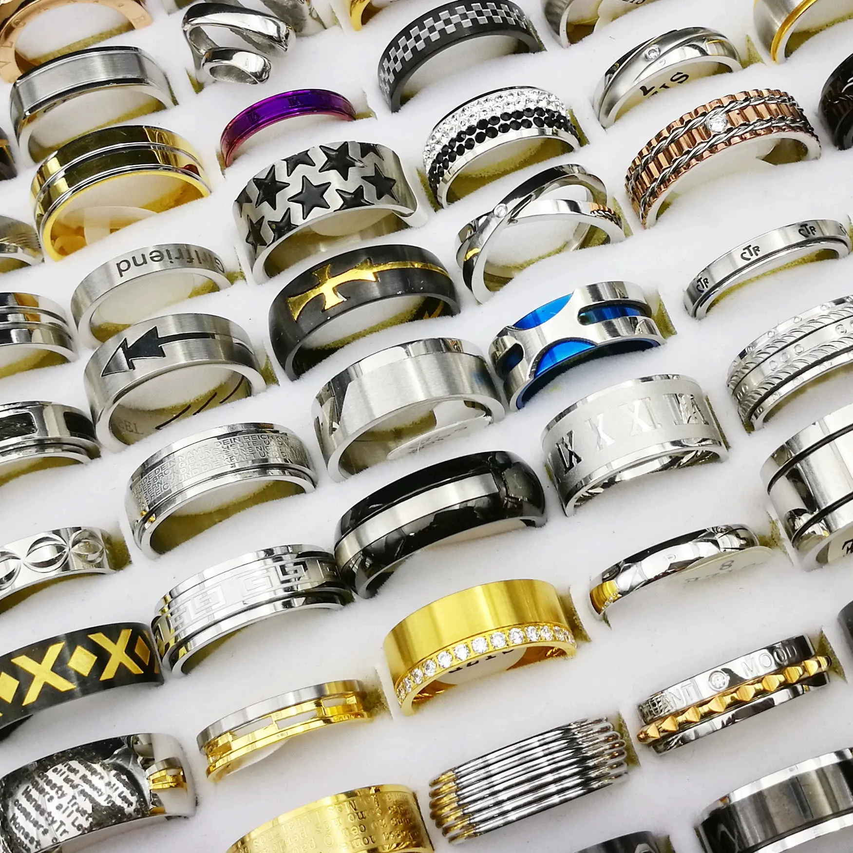 Lote variado de anillos de acero inoxidable para hombre y mujer, joyería, venta al por mayor, 2023