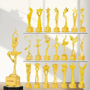 Médailles du <span class=keywords><strong>trophée</strong></span> étoile en résine plaqué or Logo personnalisé gravure trophées sportifs <span class=keywords><strong>coupe</strong></span> du <span class=keywords><strong>trophée</strong></span> en résine - Product Image 3